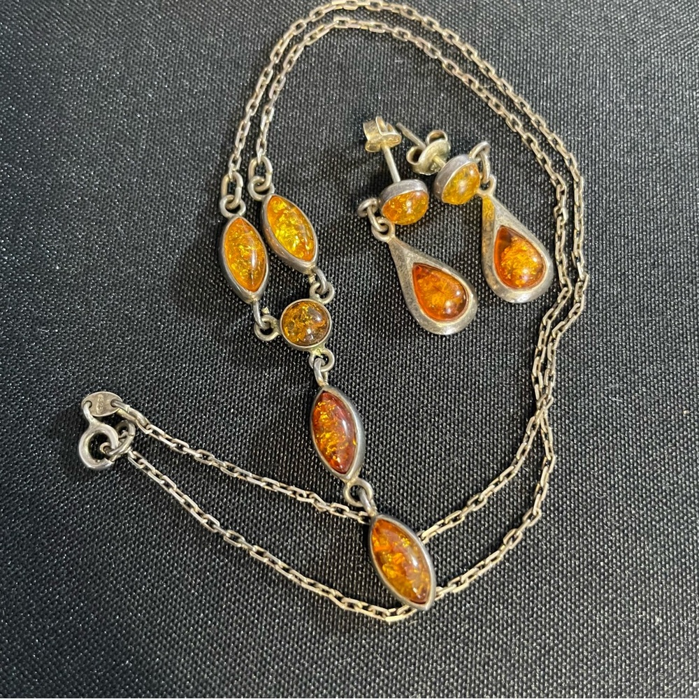 Vintage Sterling Silver Amber Lariat Necklace and Dangle Earrings